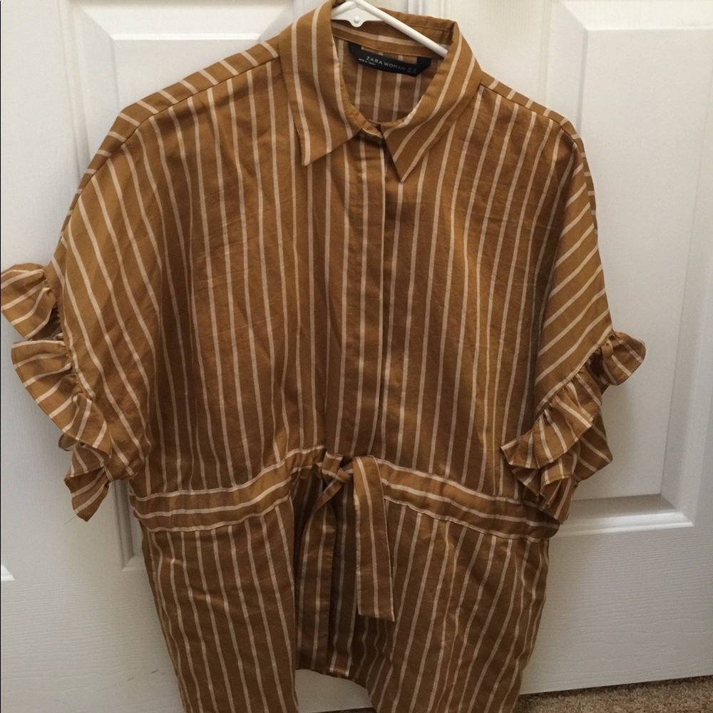 Zara tan short sleeve shirt size xs